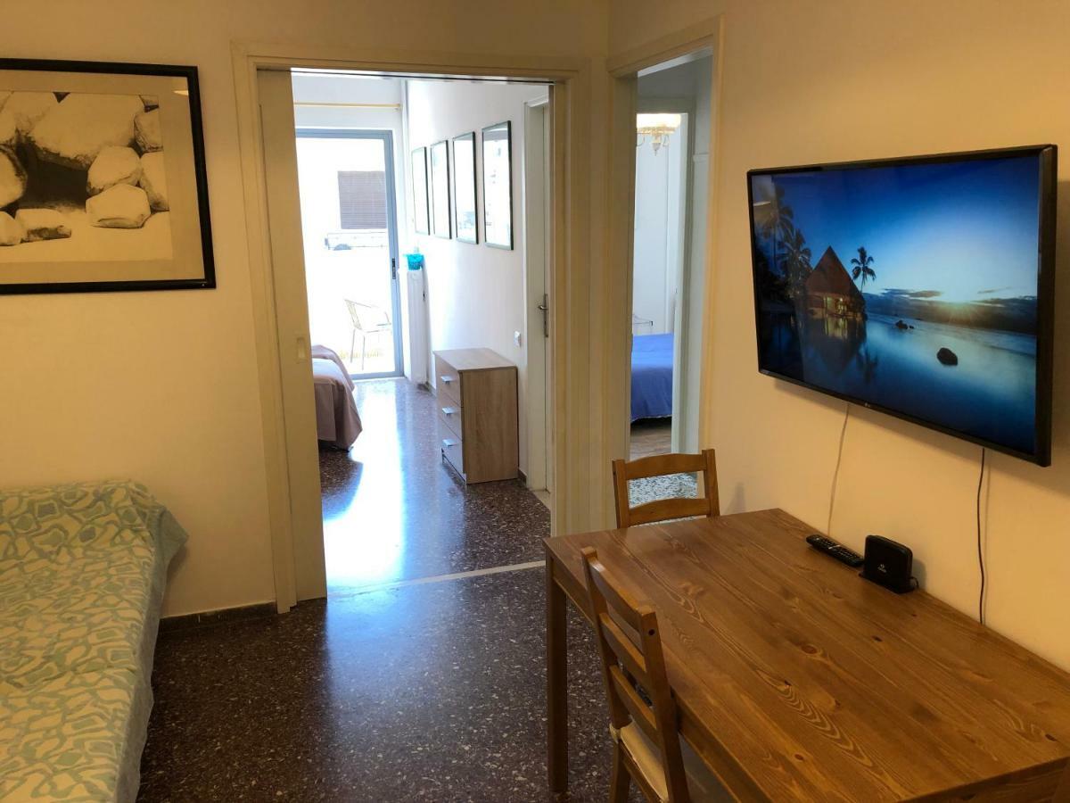 Metaxourgio Spacious Two Bedroom Apartment Athen Eksteriør bilde