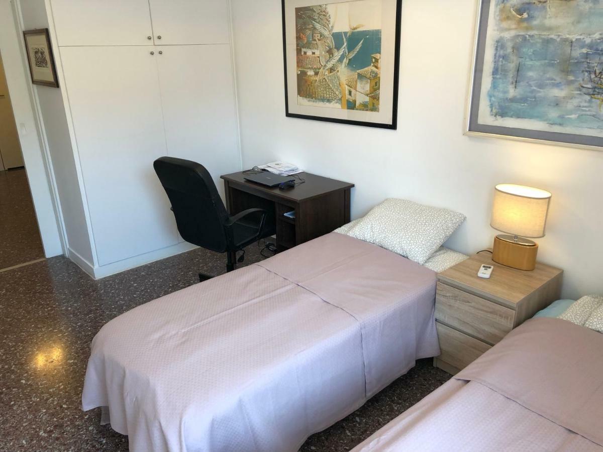 Metaxourgio Spacious Two Bedroom Apartment Athen Eksteriør bilde