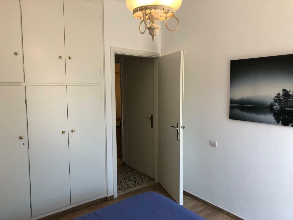 Metaxourgio Spacious Two Bedroom Apartment Athen Eksteriør bilde